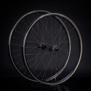 NOBL Wheels TR33 Wheelset