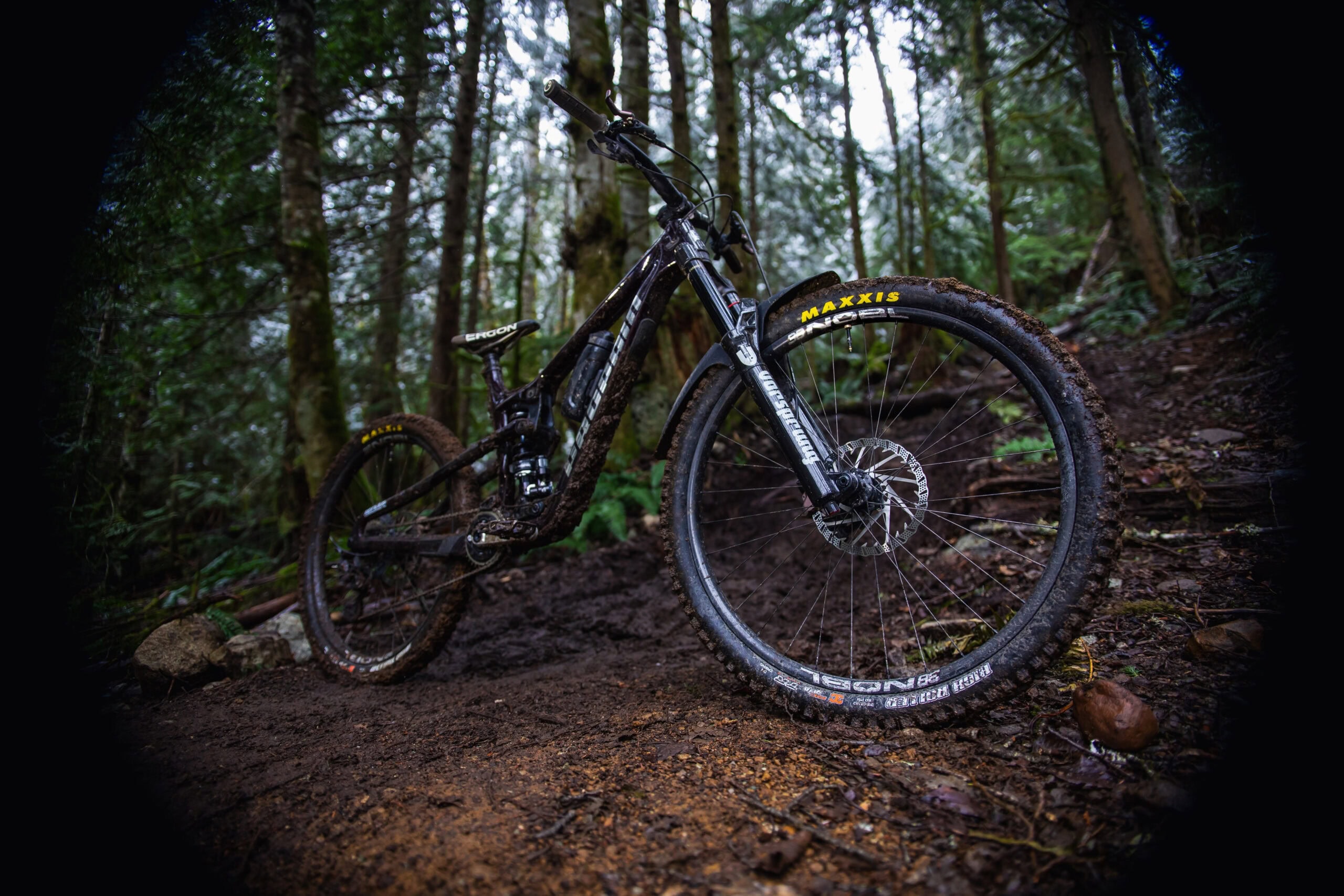 NOBL Signature 38 enduro